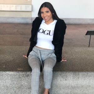 Meet your Posher, Jacqueline